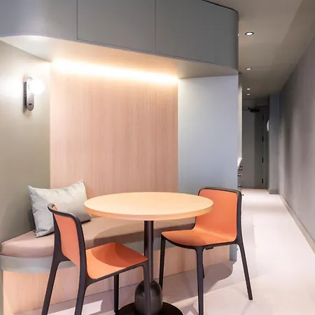 아테네아 칼라브리아 바르셀로나