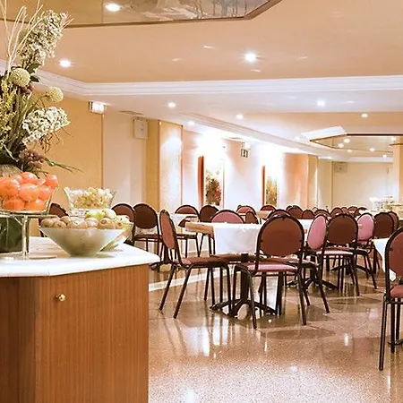 Atenea Calabria Hotel apartamentowy Barcelona