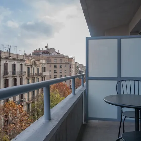 Atenea Calabria Aparthotel Barcelona
