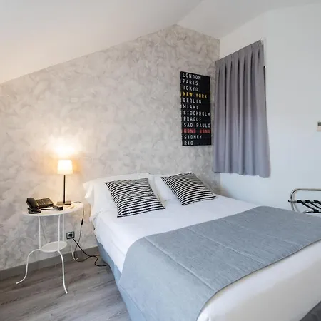 Atenea Calabria 3* Barcellona