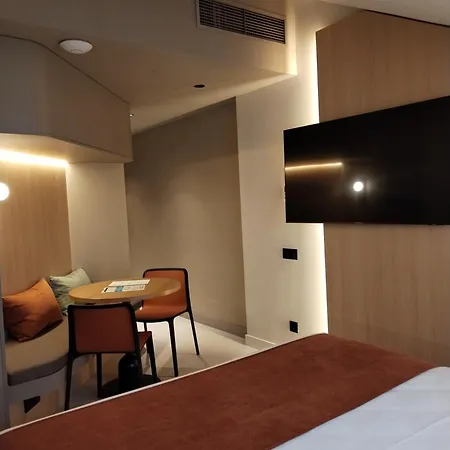 Aparthotel Atenea Calabria Barcelona